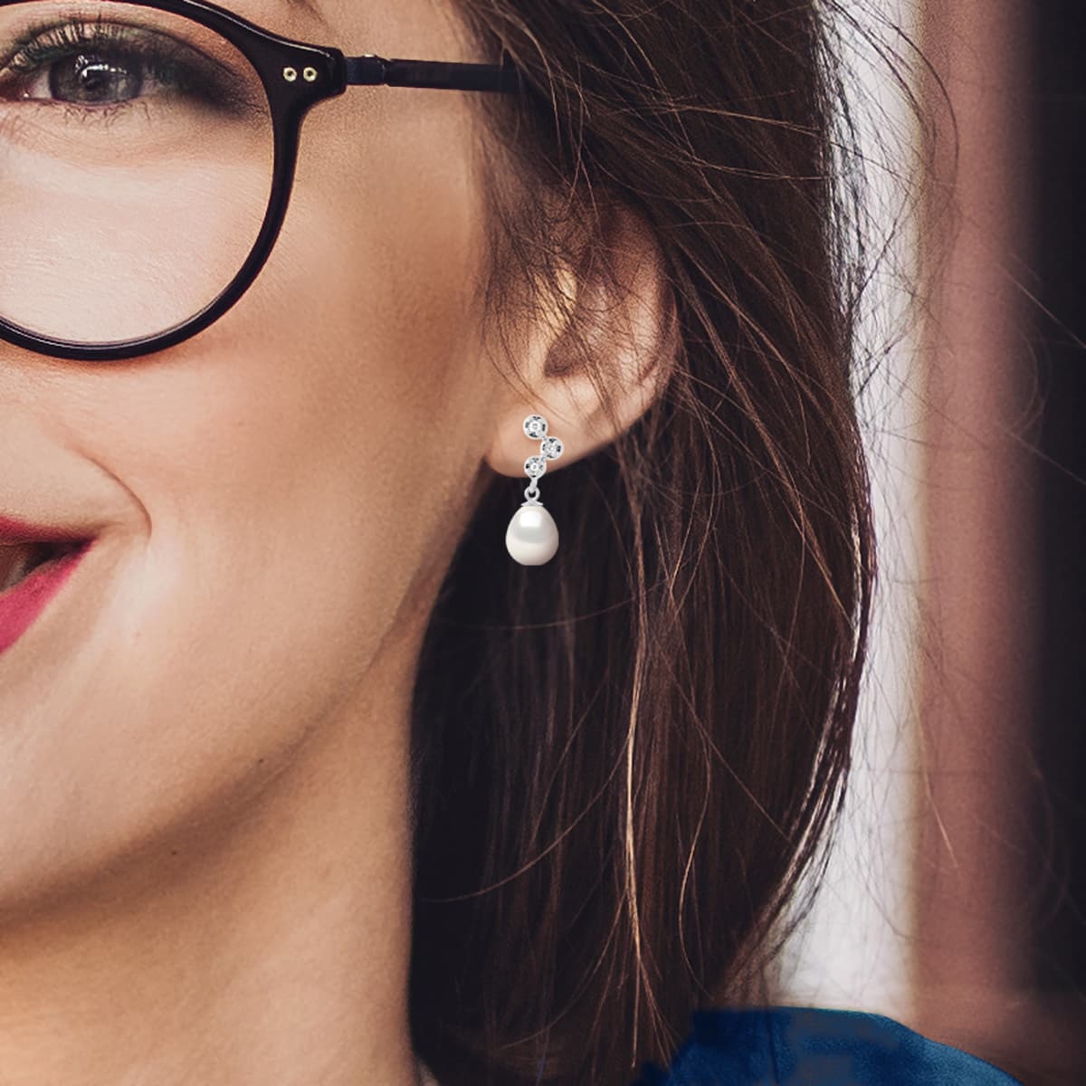 Boucles d'Oreilles Véritables Perles d'Eau Douce 9-10 mm Diamants 0.12 ct — Or Blanc 375 Millièmes 5