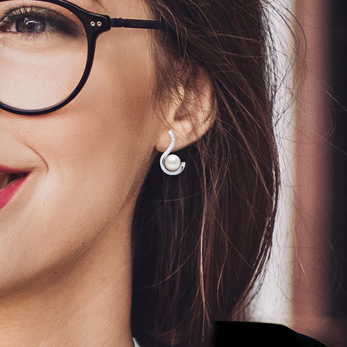 Boucles d'Oreilles Véritables Perles d'Eau Douce 7-8 mm Diamants 0.08 ct — Or Blanc 375 Millièmes 5
