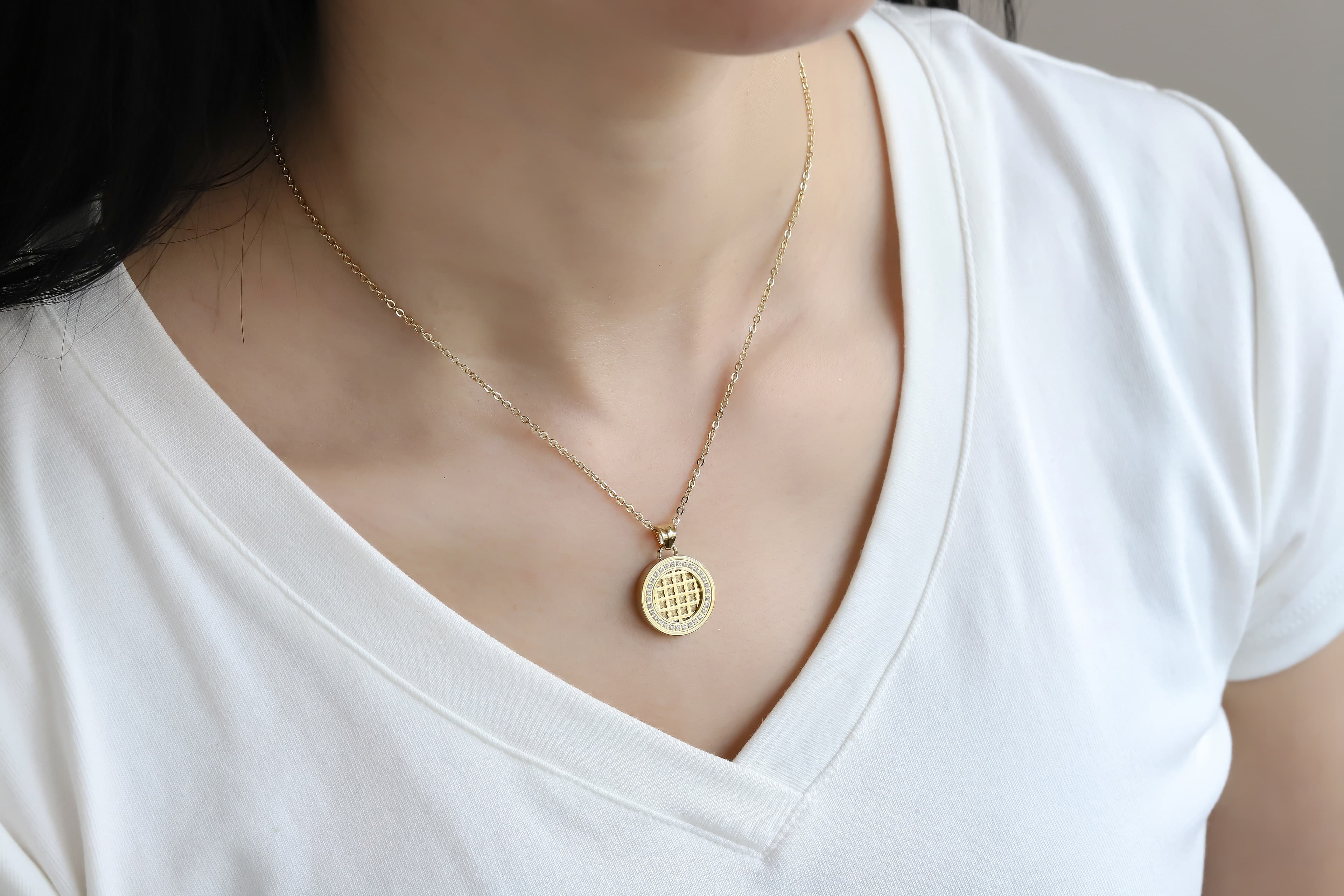 Collier Bellarose Perfume — Cercle de Zirconium 7