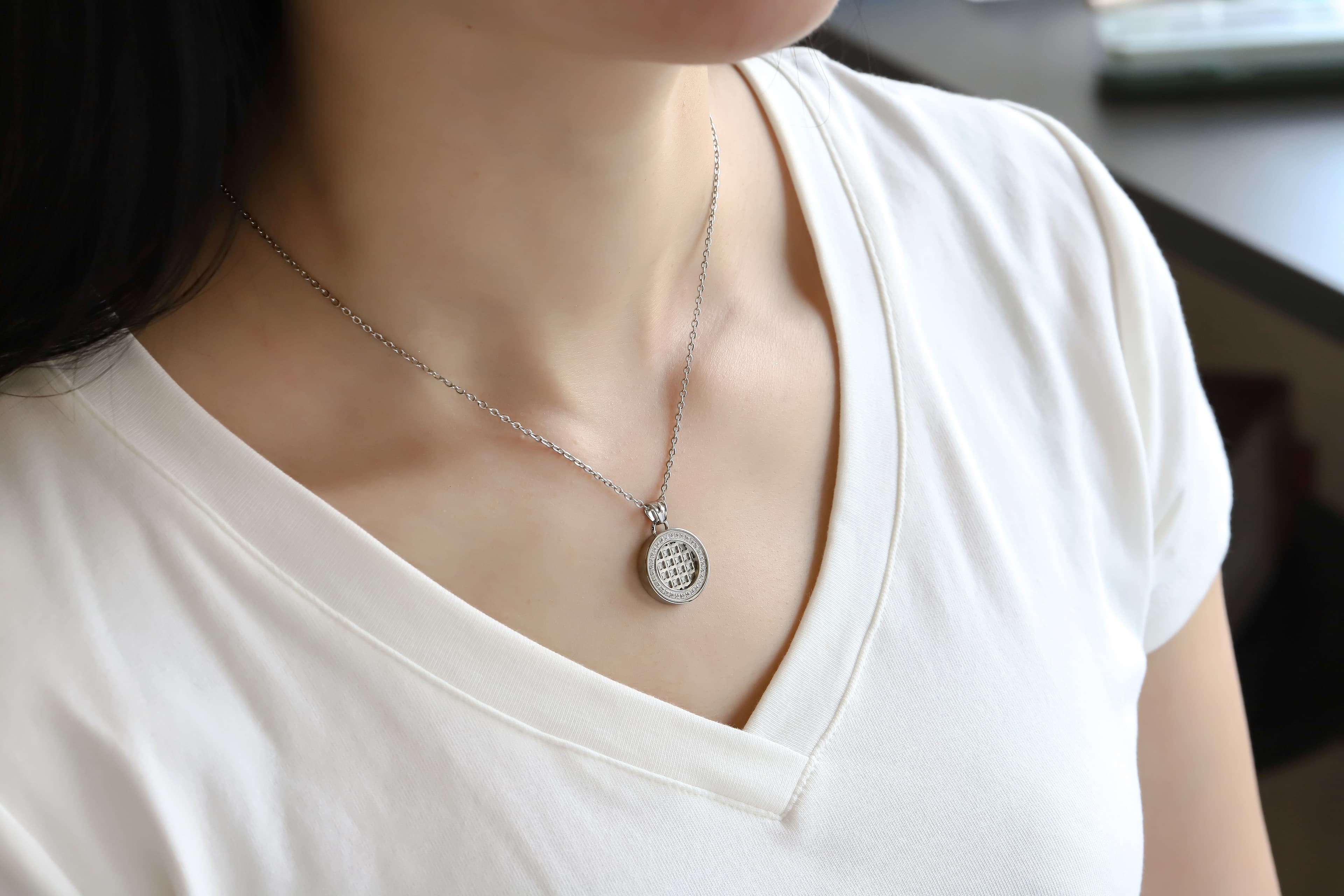 Collier Bellarose Perfume — Cercle de Zirconium 2