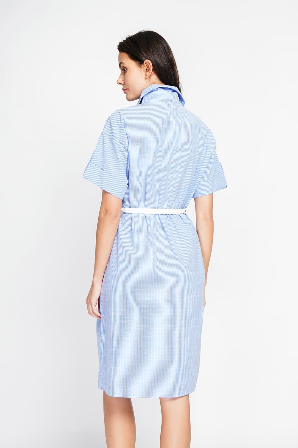 Robe longue chemise boutonnée devant à manche court à rayure 4