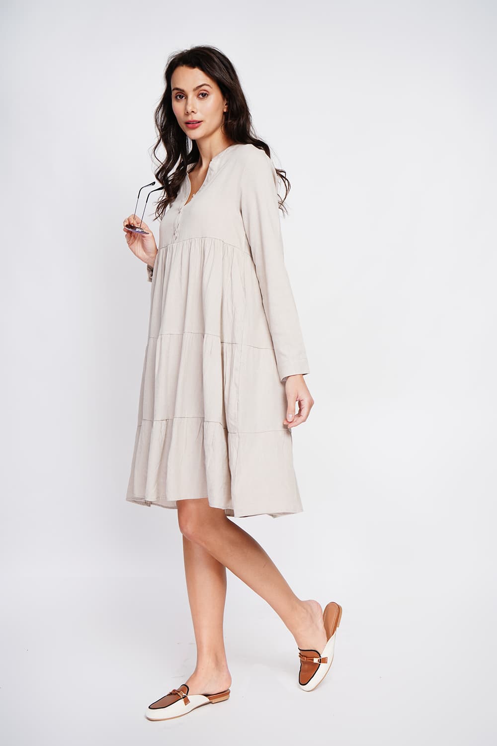 Robe col tunisien évasée plie devant à manches longueur 3