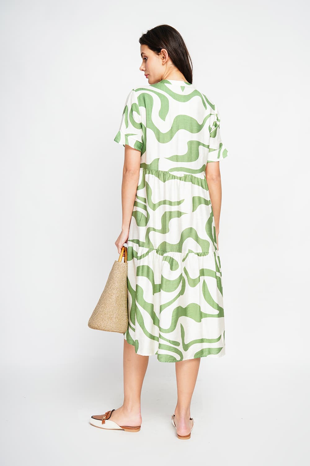 Robe midi col tunisien boutonné devant à manches courte 11