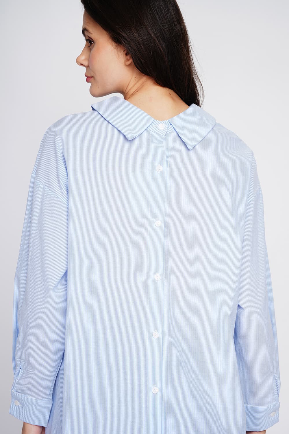 Tunique col chemise boutonnée au dos et poignet à manches longueur 2
