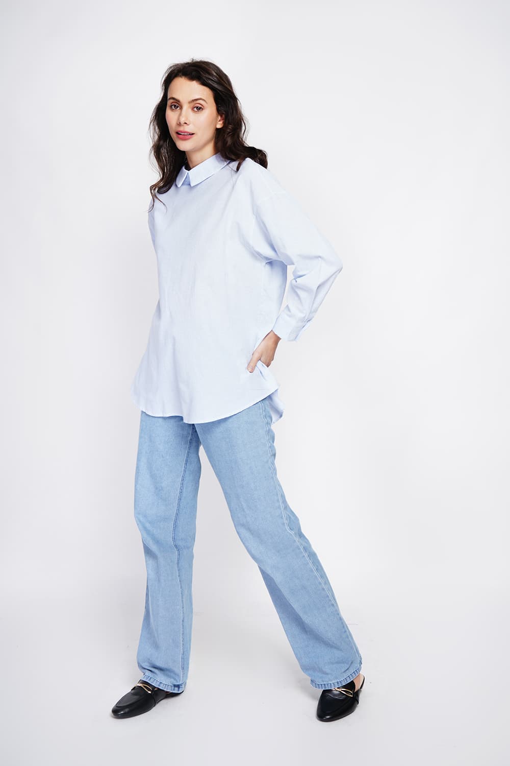 Tunique col chemise boutonnée au dos et poignet à manches longueur 4