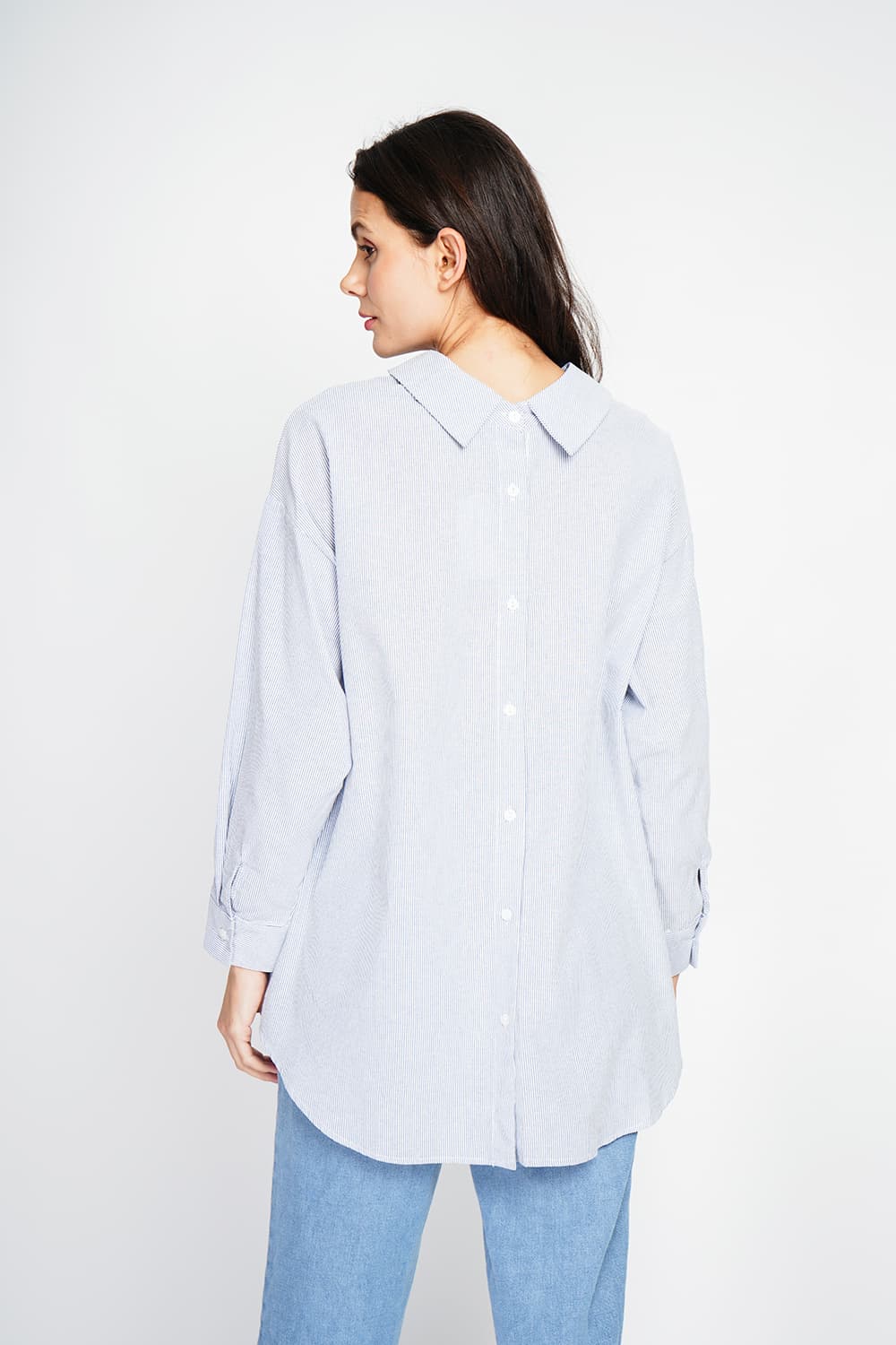 Tunique col chemise boutonnée au dos et poignet à manches longueur 15