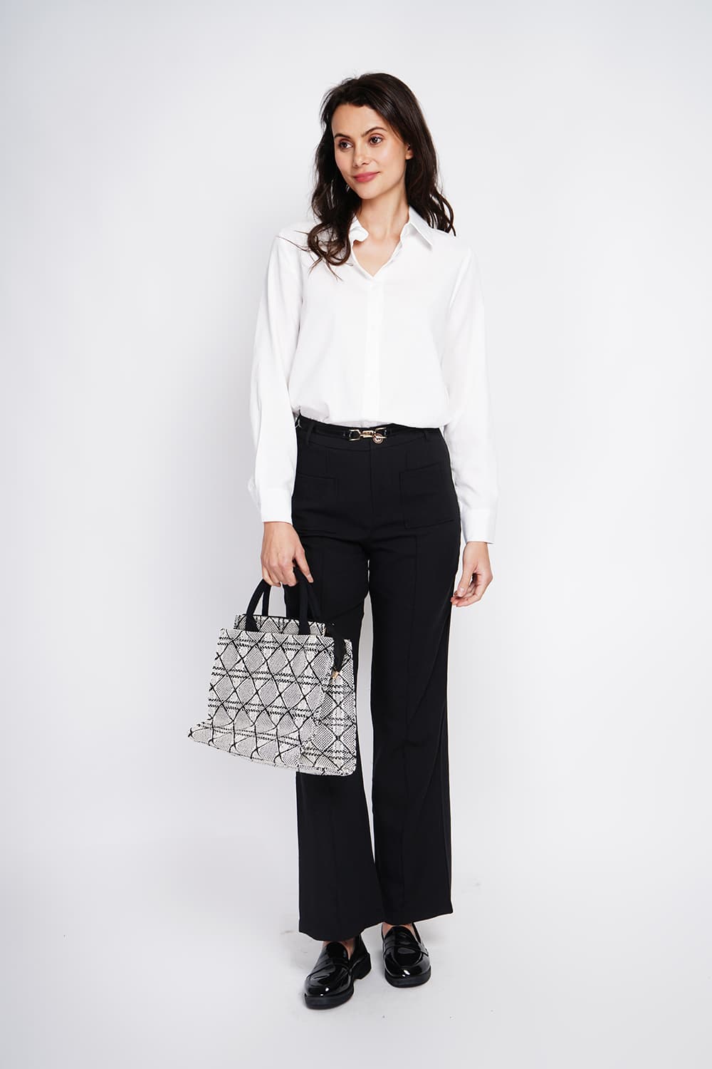 Chemise col classique,coupe droite boutons en nacre à manches longues 2