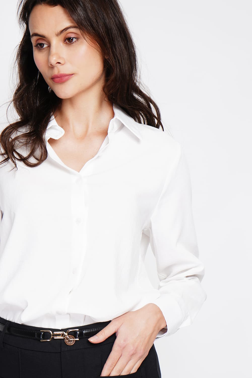 Chemise col classique,coupe droite boutons en nacre à manches longues 3