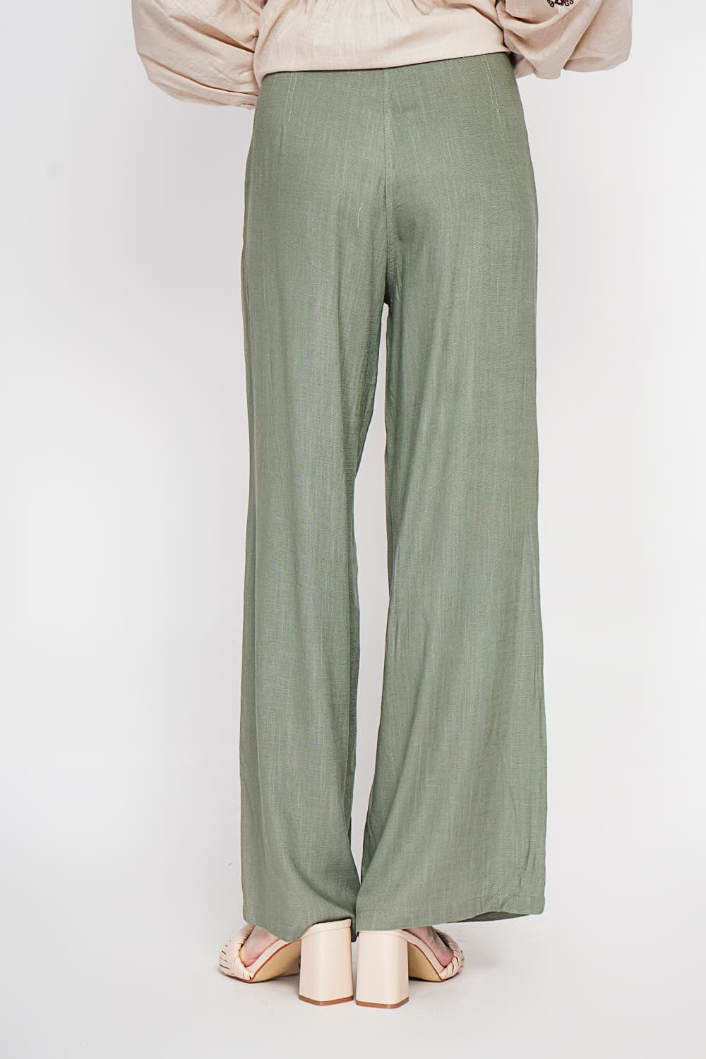 Pantalon ample Taille élastique à l'arrière avec poche plaquée 17