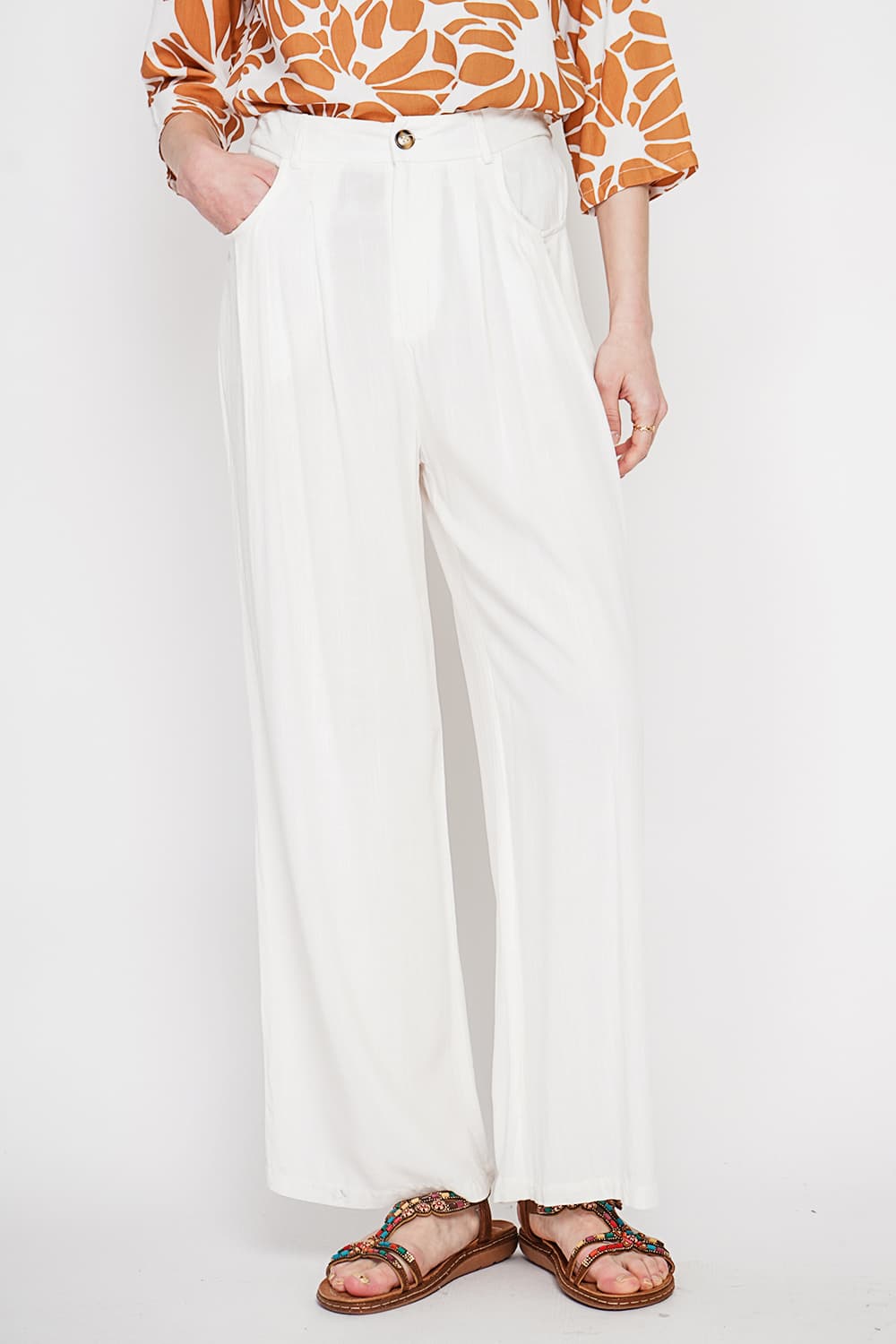 Pantalon coupe ajusté à jambe large fermeture zippée avec ceinture 4