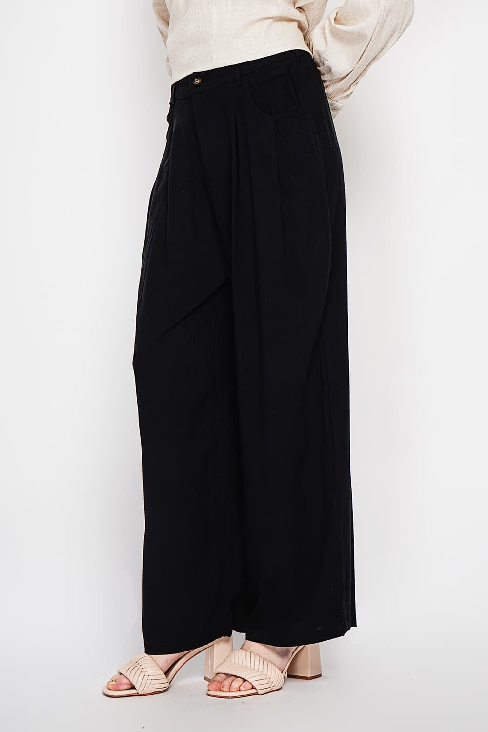 Pantalon coupe ajusté à jambe large fermeture zippée avec ceinture 13
