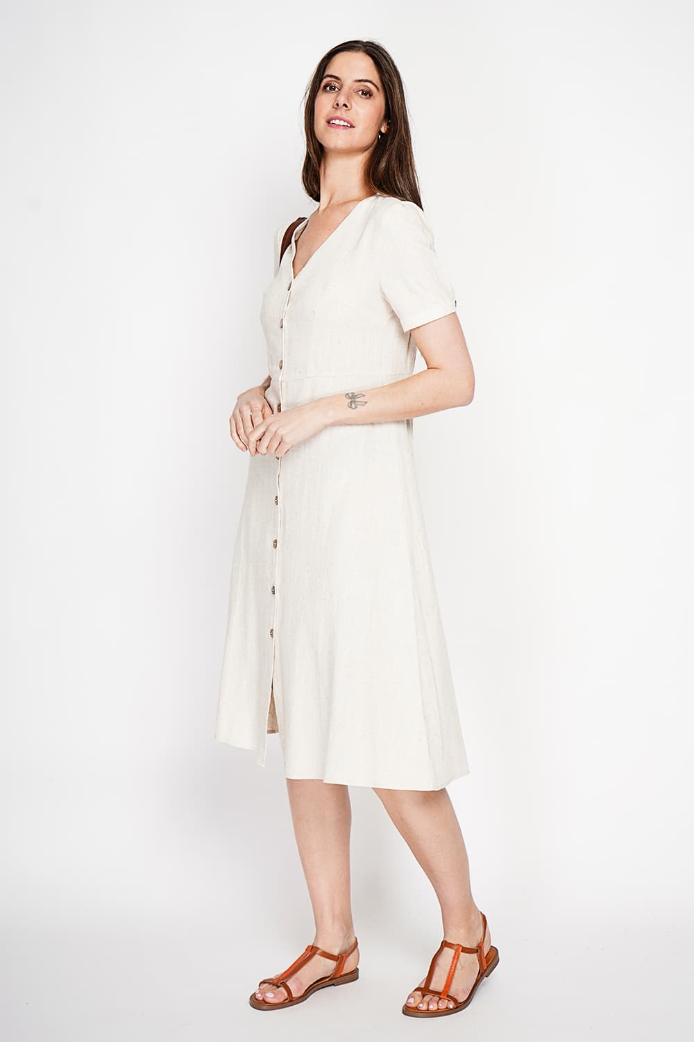 Robe longue boutonnée devant à manche court 6