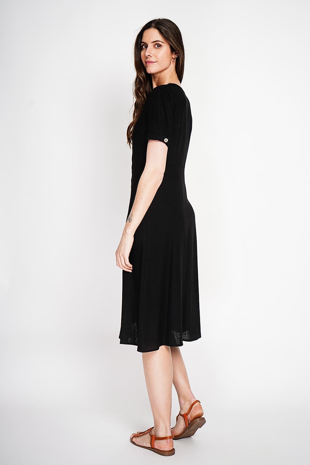 Robe longue boutonnée devant à manche court 12