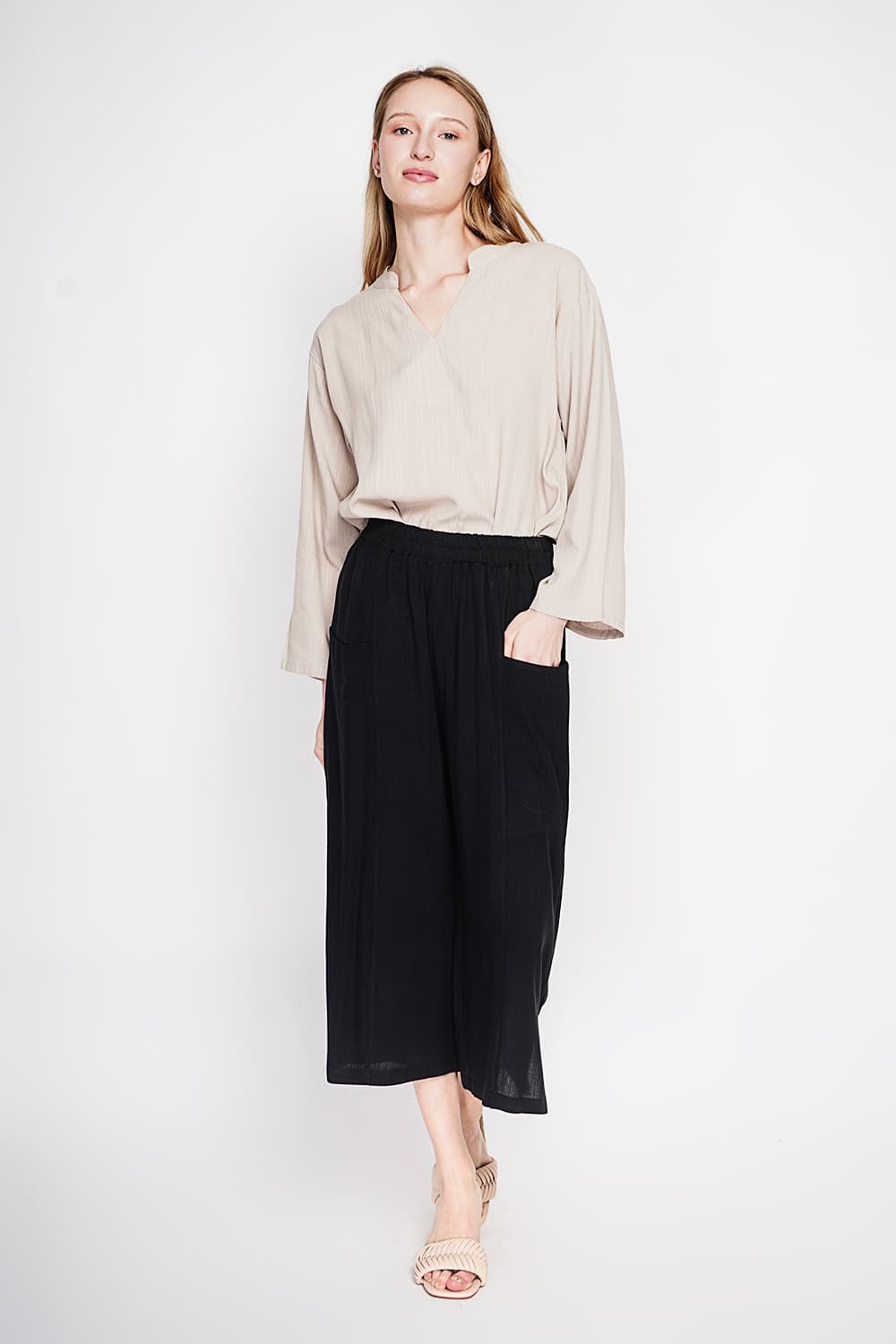 Blouse coupe ample col V en type polo à manches courtes 14