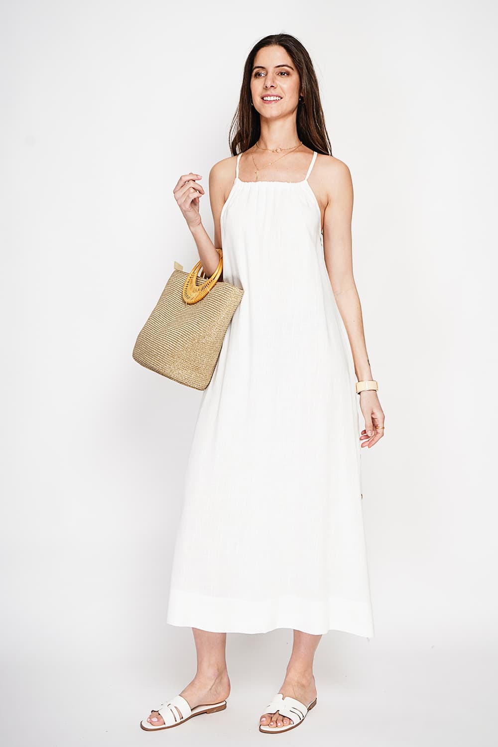 Robe longue en bretelle boutonnage sur les cotes 2