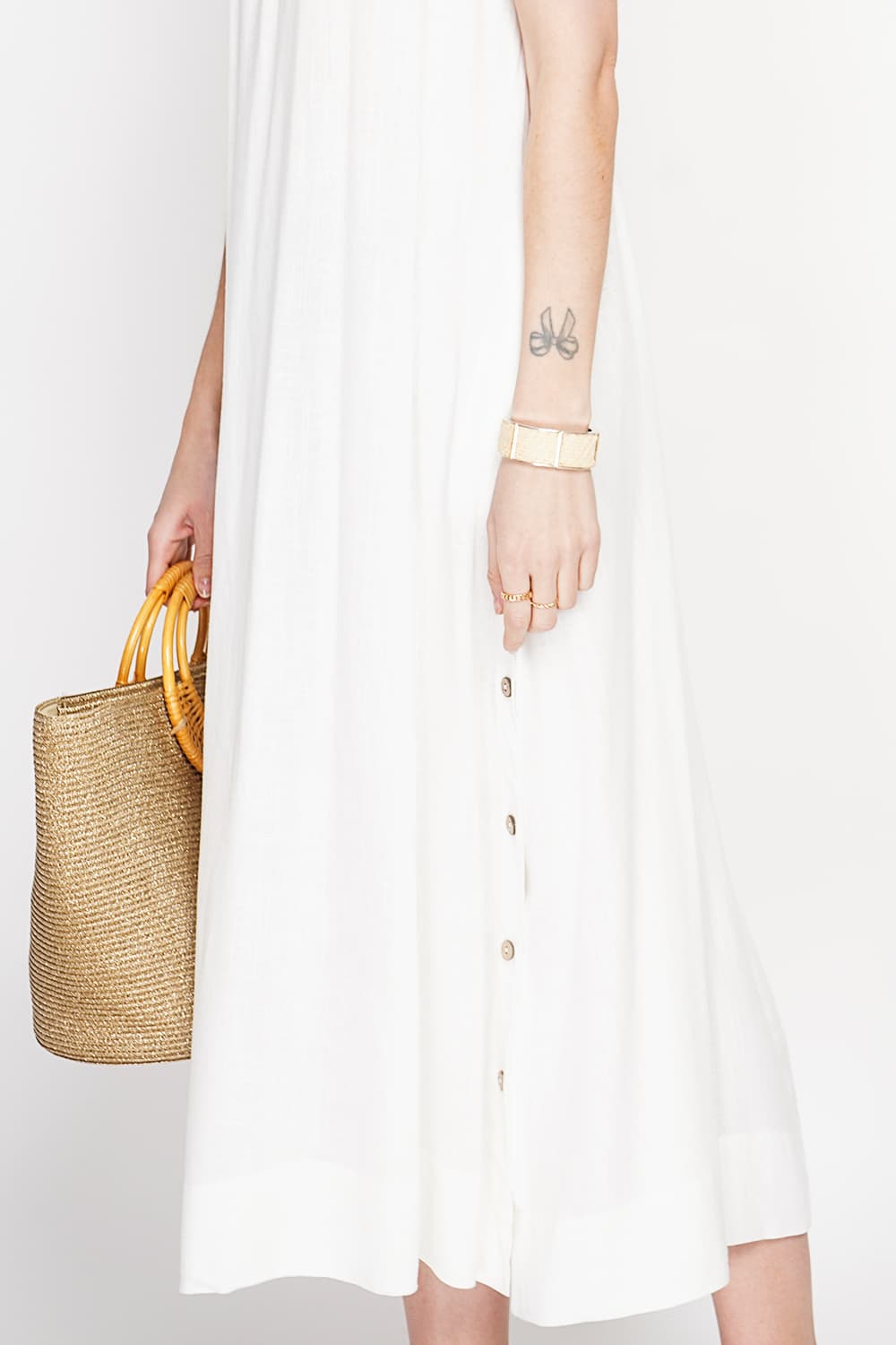 Robe longue en bretelle boutonnage sur les cotes 4