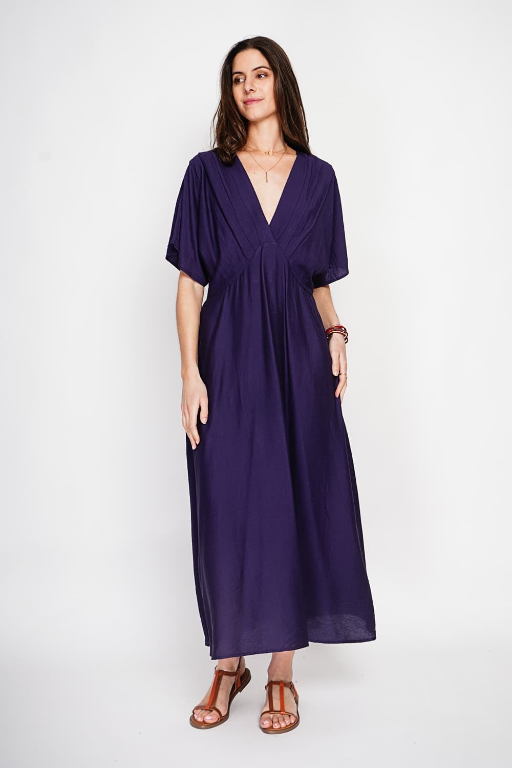 Robe longue col V à manches chauve-souris 5