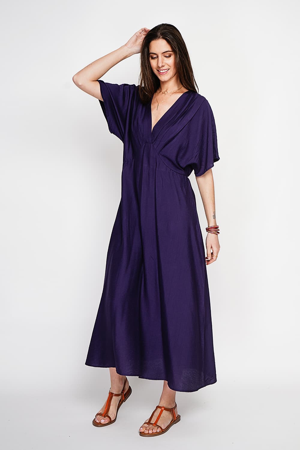 Robe longue col V à manches chauve-souris 6