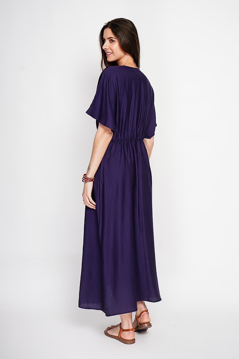 Robe longue col V à manches chauve-souris 7