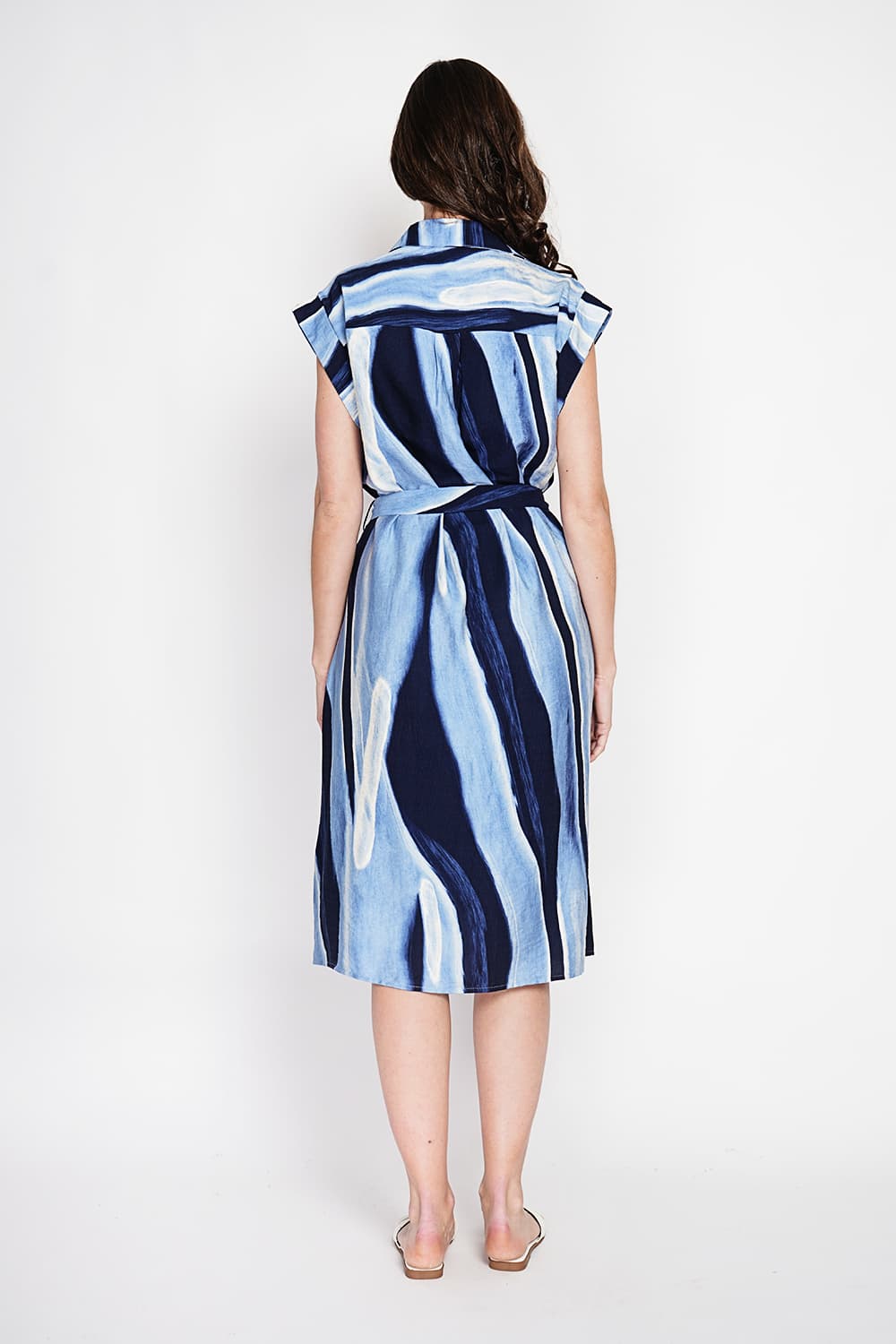 Robe chemise imprimée boutonnée devant avec ceinture 2