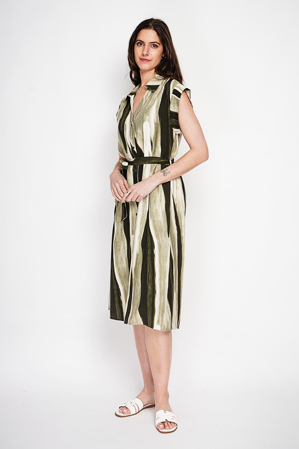 Robe chemise imprimée boutonnée devant avec ceinture 8