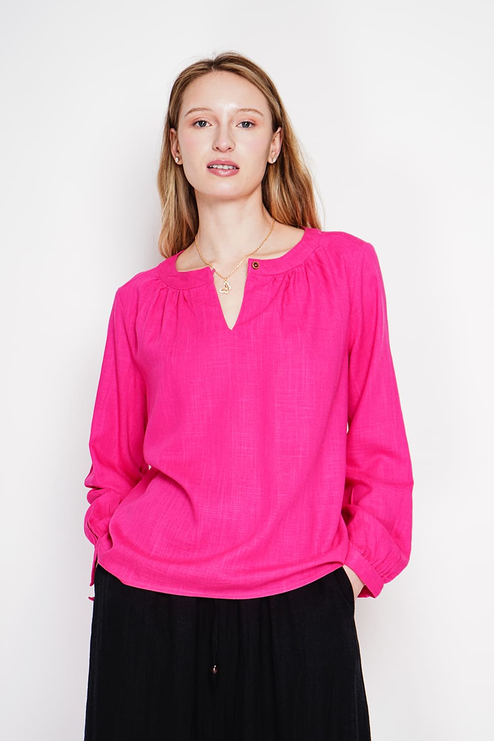 Blouse col tunisien boutonné devant à manche longues 5