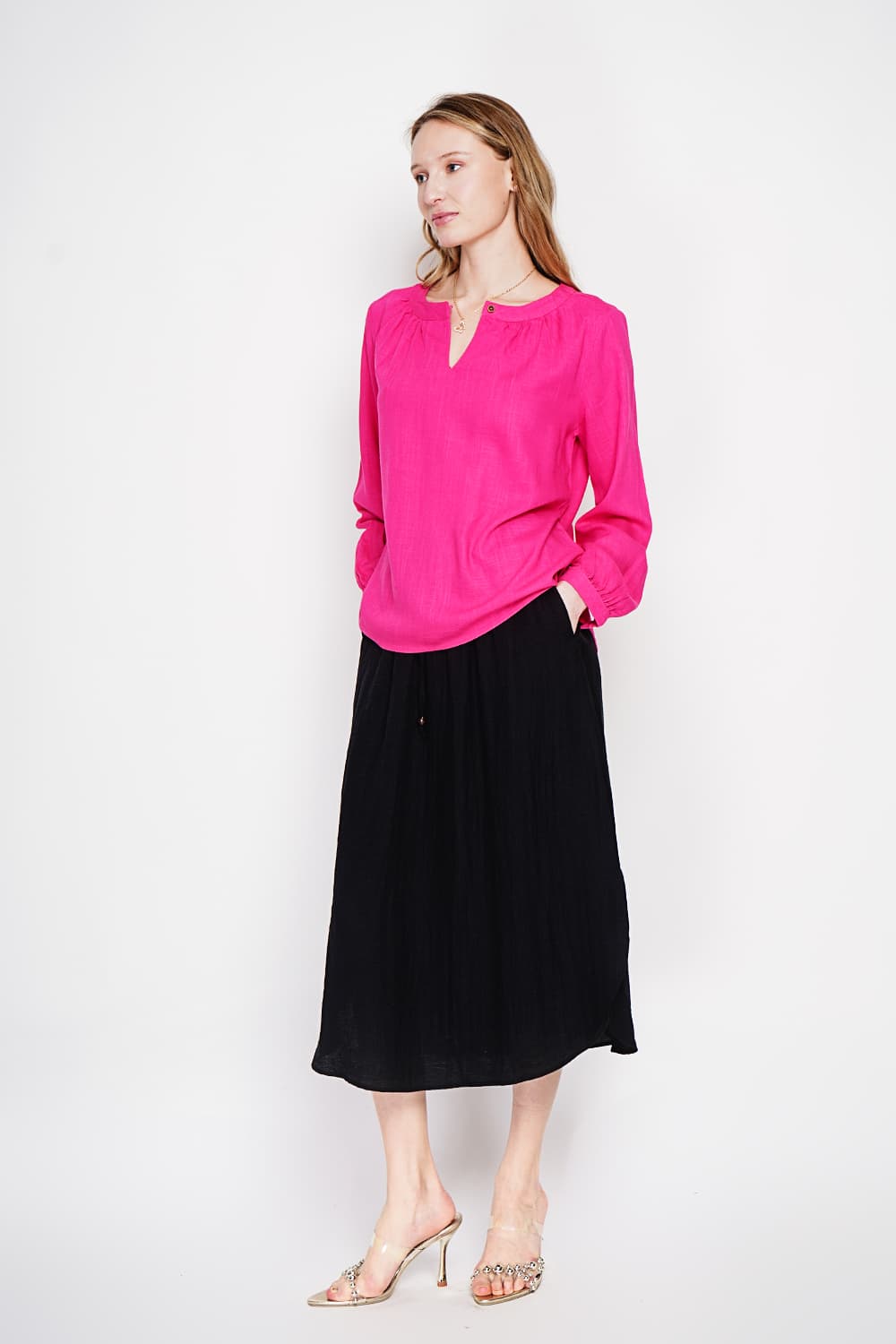 Blouse col tunisien boutonné devant à manche longues 7