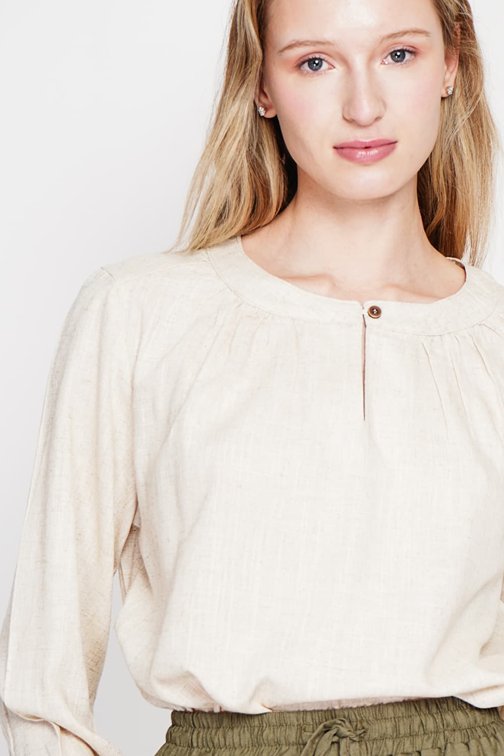 Blouse col tunisien boutonné devant à manche longues 14