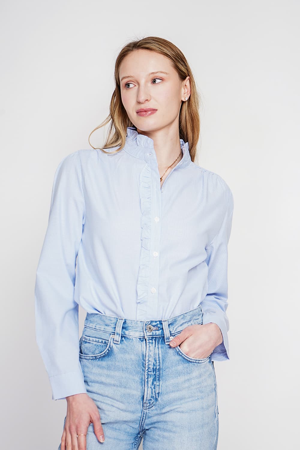 Chemise col montant rayée à manches longues boutonnée devant 2