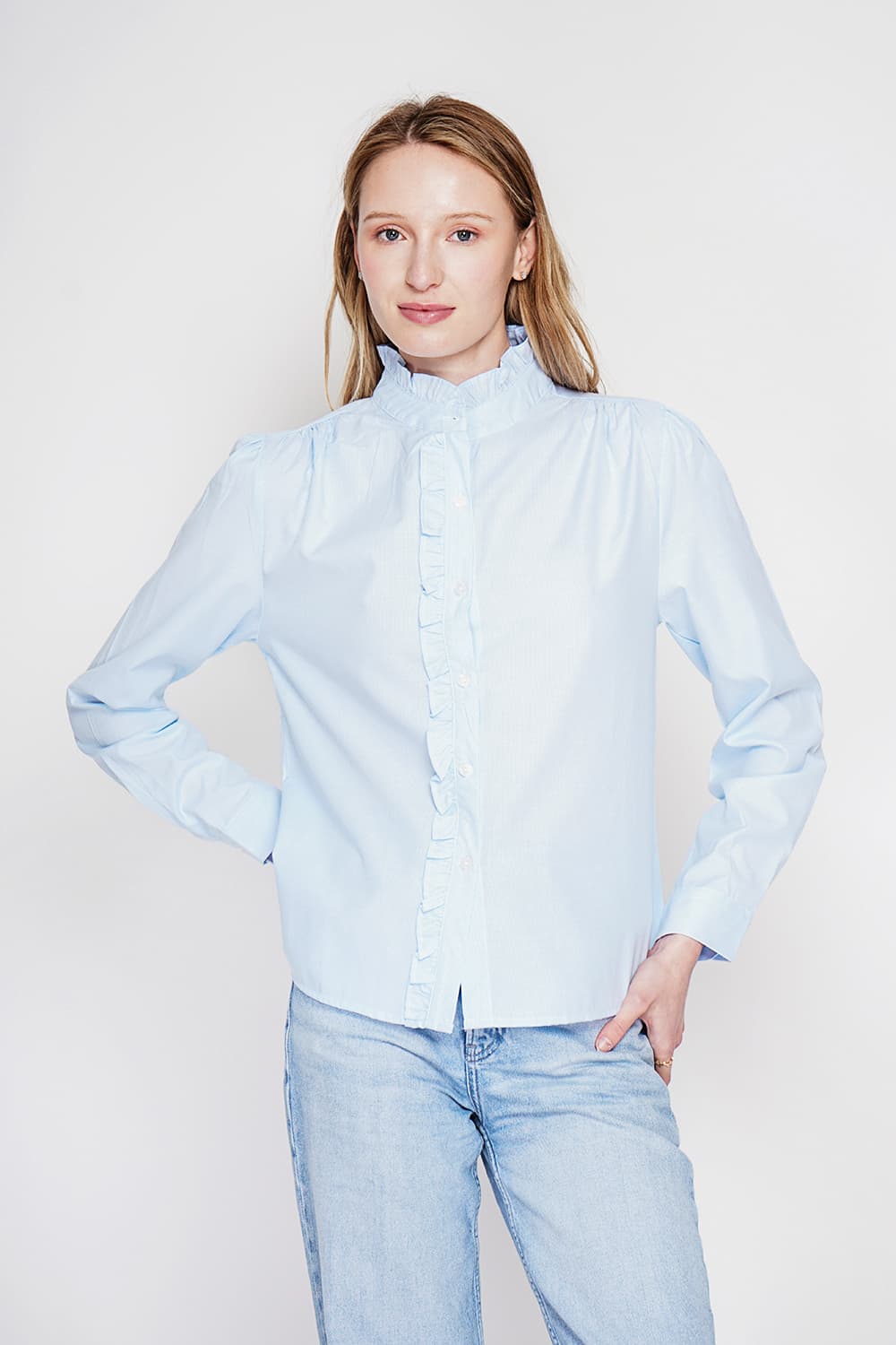 Chemise col montant rayée à manches longues boutonnée devant 7