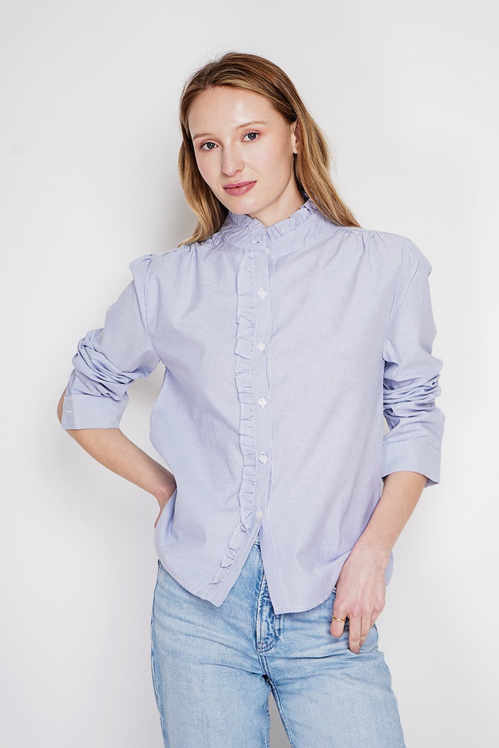 Chemise col montant rayée à manches longues boutonnée devant 10