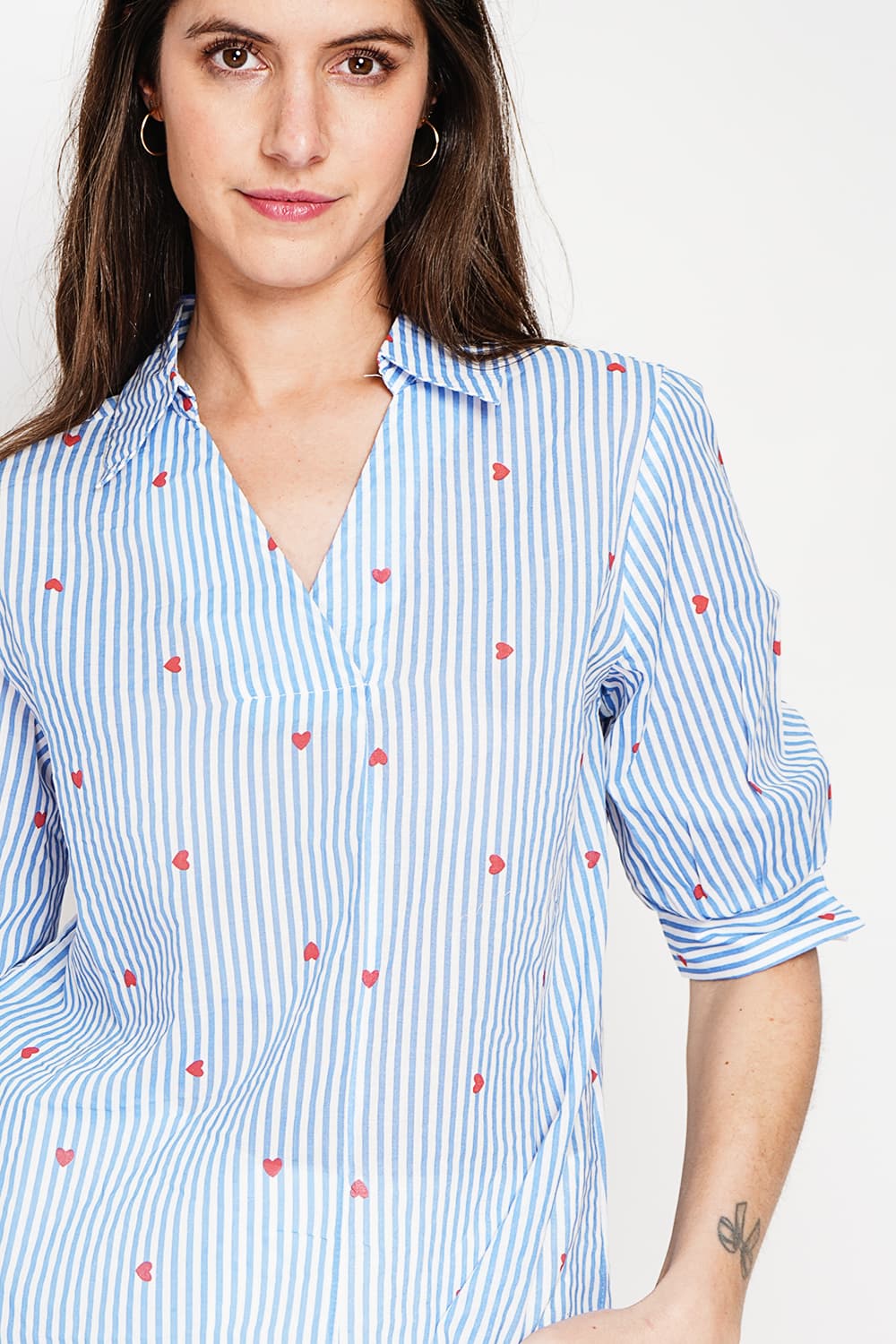 Blouse col chemise à rayure en coeur devant croisé en trapèze à manche 3/4 4