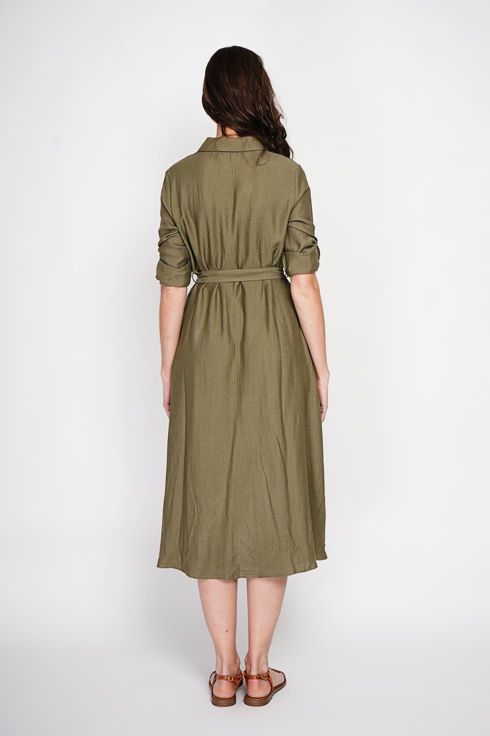 Robe chemise boutonnée devant à manche longue avec ceinture 2