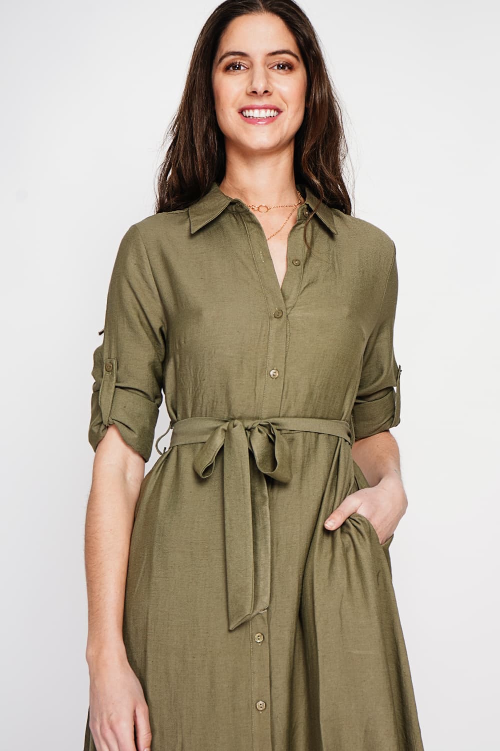 Robe chemise boutonnée devant à manche longue avec ceinture 3