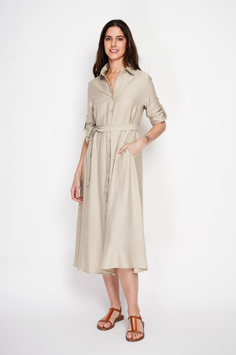 Robe chemise boutonnée devant à manche longue avec ceinture 8