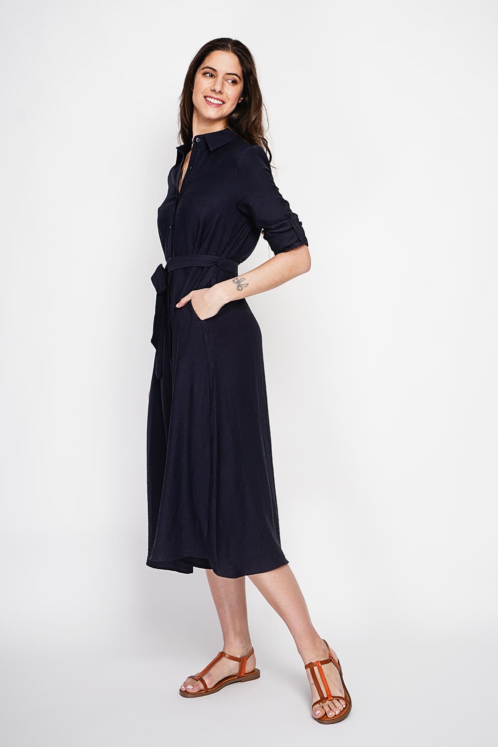 Robe chemise boutonnée devant à manche longue avec ceinture 12