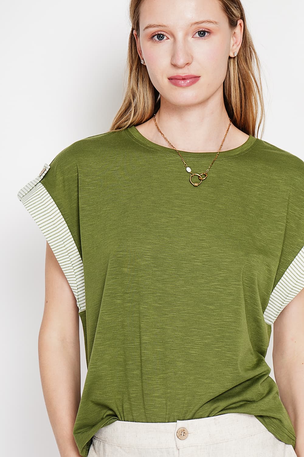 T-shirt col rond coupe oversize manches court avec patte boutons 16