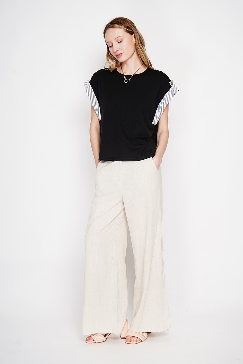 T-shirt col rond coupe oversize manches court avec patte boutons 22