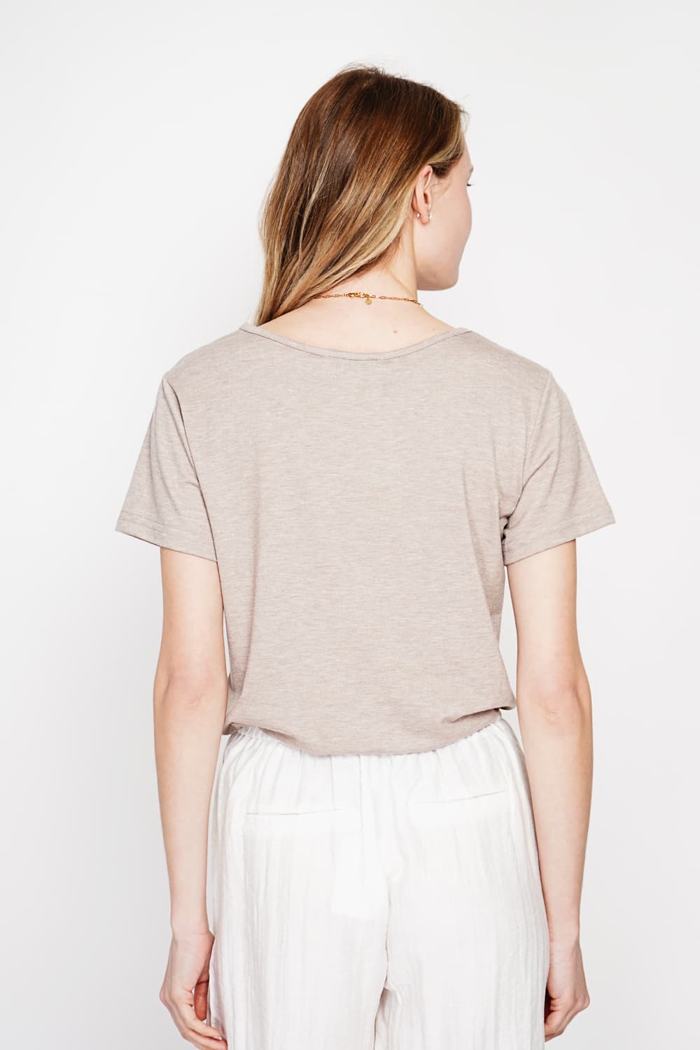 T-shirt col rond manches court dentelle 19