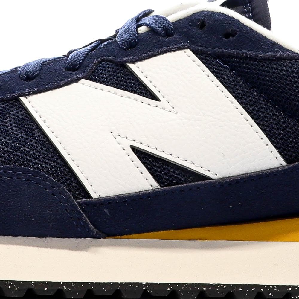 Baskets Marine/Blanc Homme New Balance 237 7
