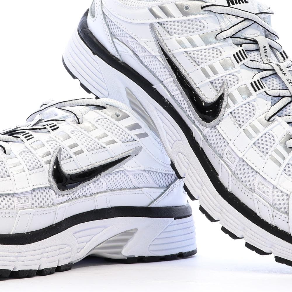 Baskets Blanches/Noires Homme Nike P-6000 7