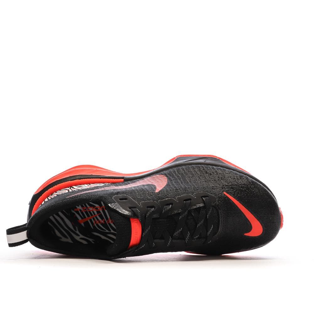 Chaussures de running Noir/Rouge Femme Nike Invincible 4