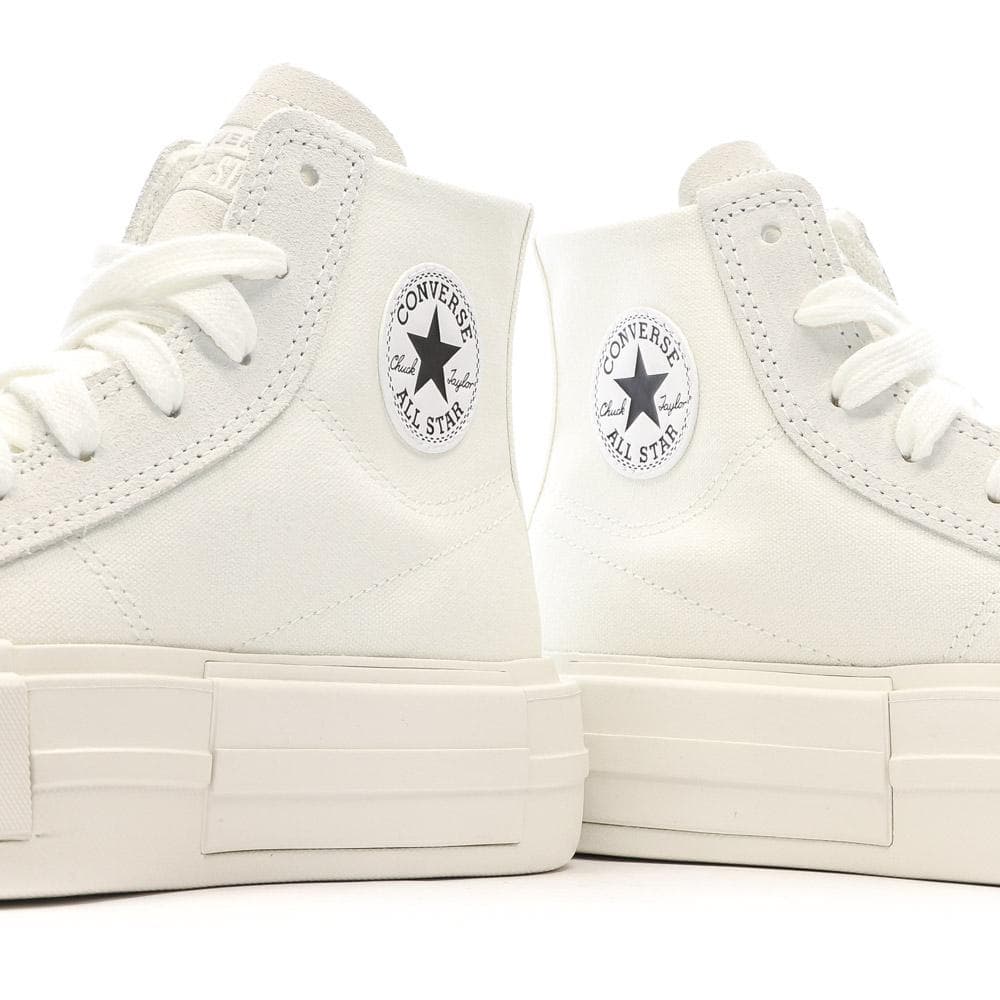 Baskets Blanches Femme Converse Chuck Taylor All Star Cruise 7