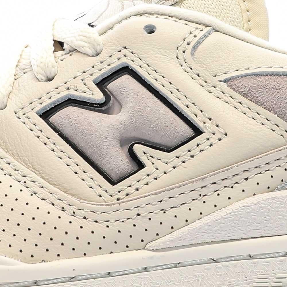 Baskets Blanches/Gris Femme New Balance 550 7