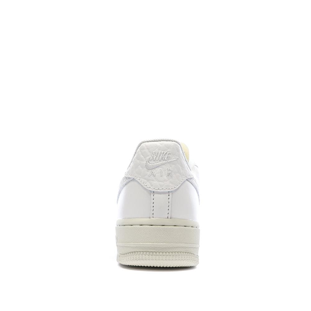 Baskets Blanches Femme Nike Air Force 1 Low 3