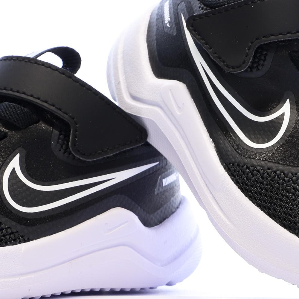 Baskets Noir Garçon Nike Cosmic Runner 2026 7