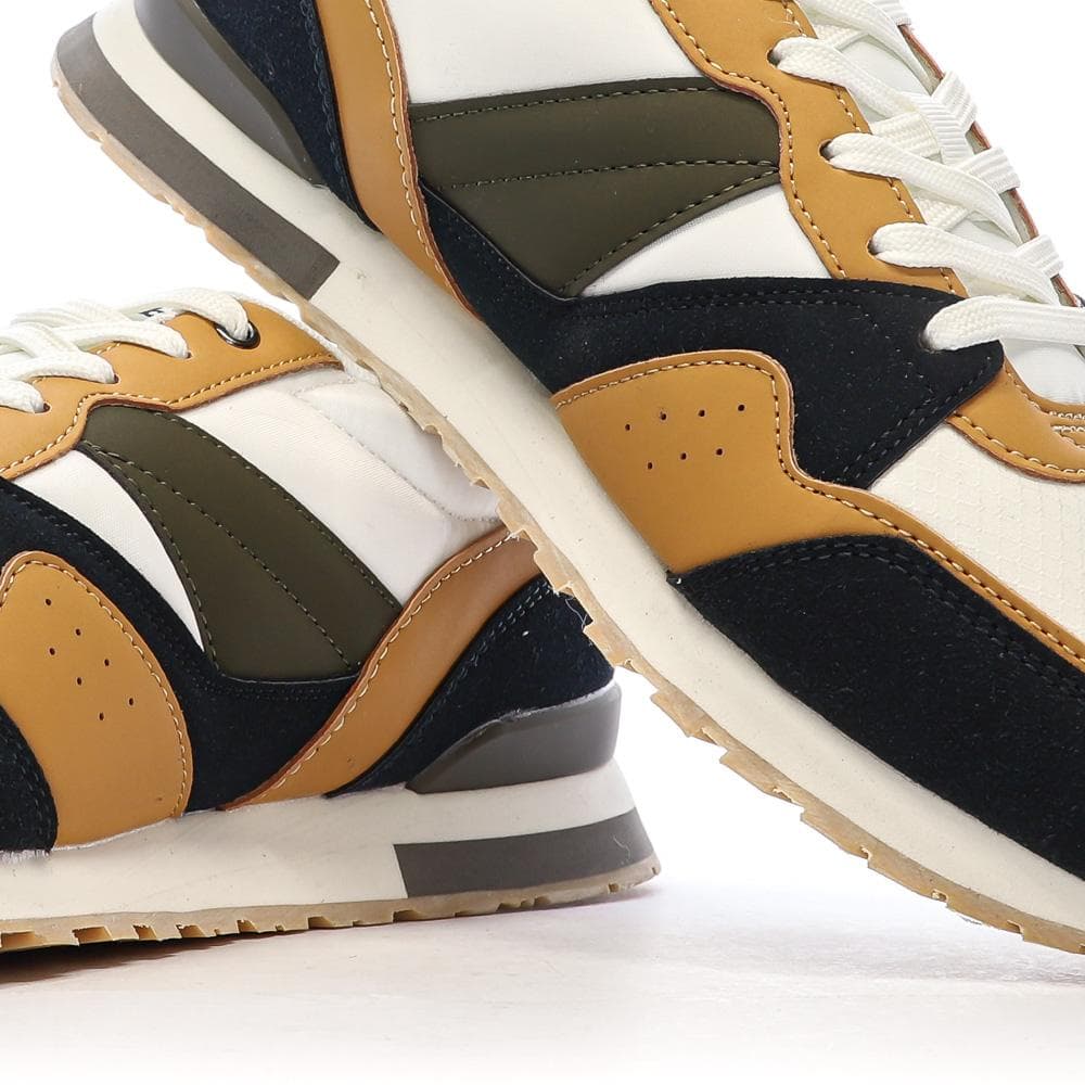 Baskets Noires/Blanches/Camel Homme Umbro 973590 7