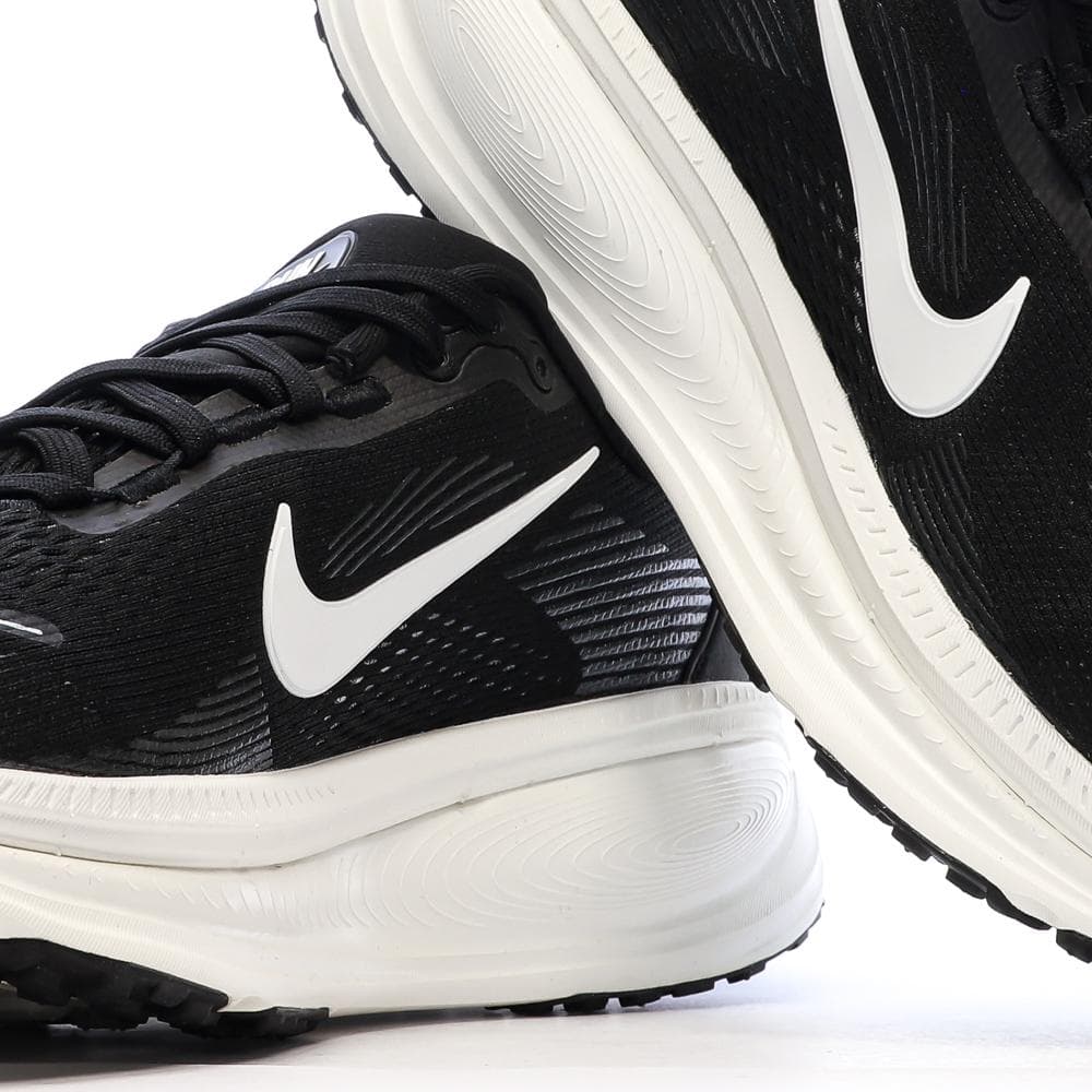 Chaussures de Running Noir Homme Nike Vomero 18 7