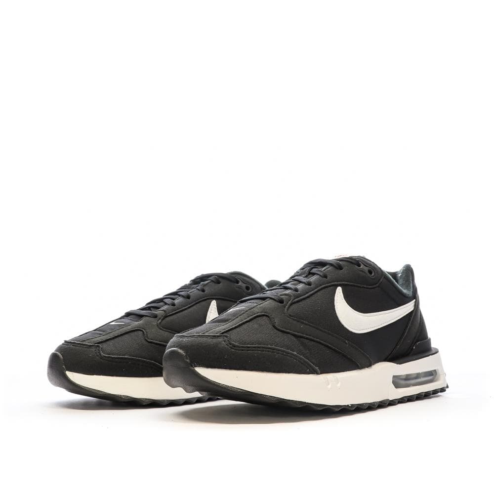 Baskets Noire/Blanche Femme Nike Max Dawn 6