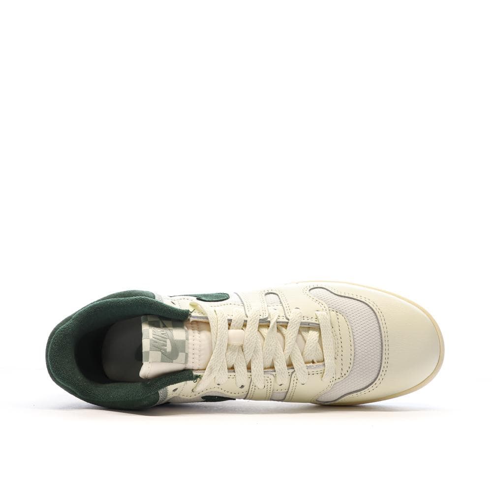 Baskets Blanches/Vertes Homme Nike Attack 4
